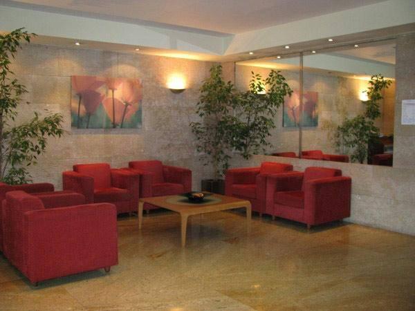 Longoria Avenida Hotel El Berron Exterior photo