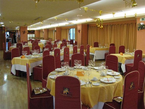 Longoria Avenida Hotel El Berron Restaurant photo