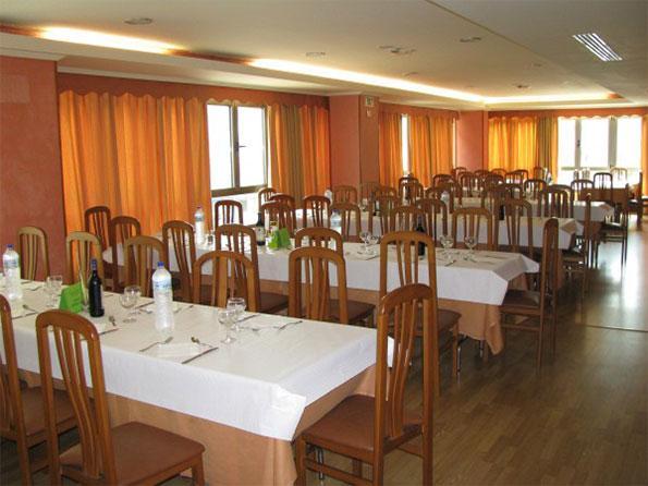 Longoria Avenida Hotel El Berron Restaurant photo