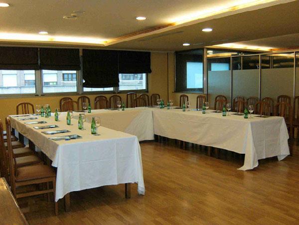 Longoria Avenida Hotel El Berron Facilities photo